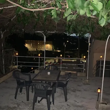 Maison 2 Chambres Grande Terrasse Proche Gare Holiday home Ales