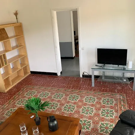 Maison 2 Chambres Grande Terrasse Proche Gare Hébergement de vacances